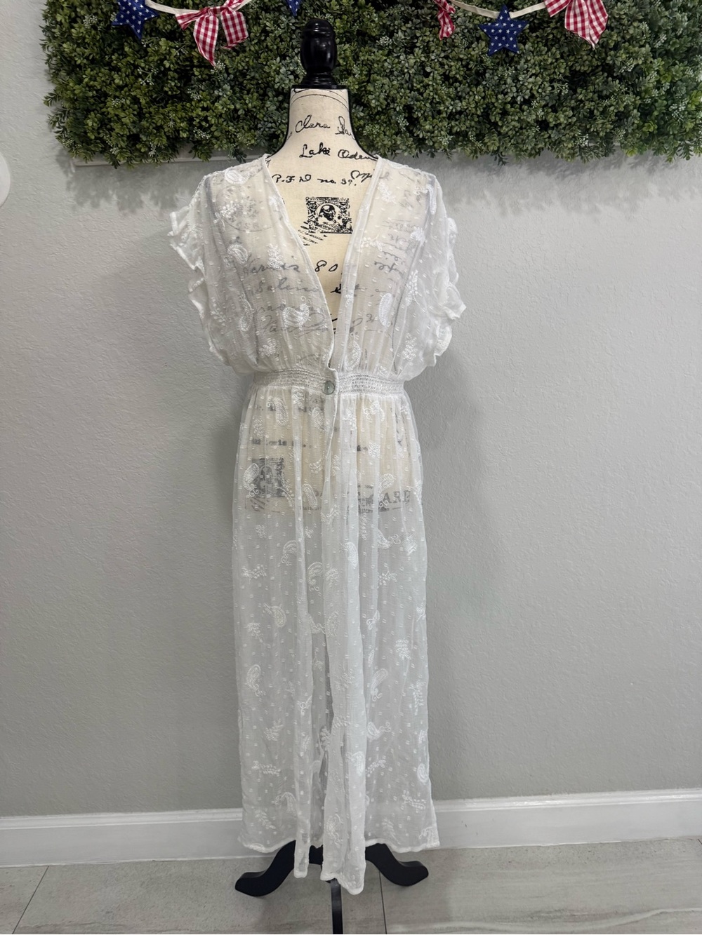 Zara White Sheer Embroidered Swim Coverup